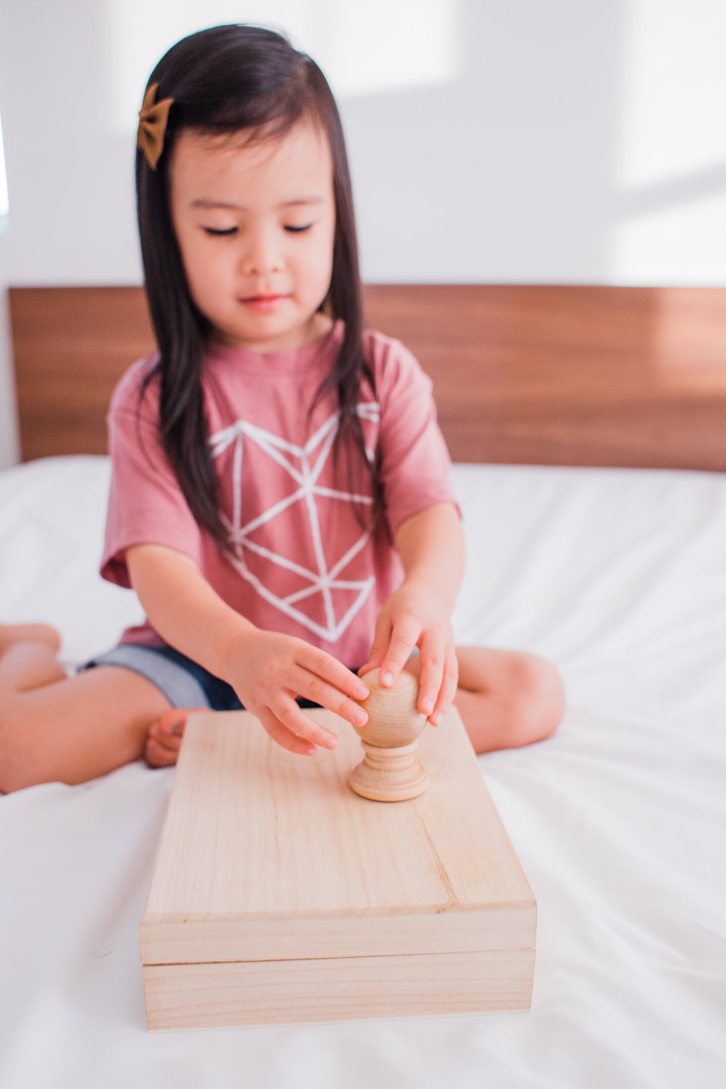 Ball and Stand - Wonder's Journey