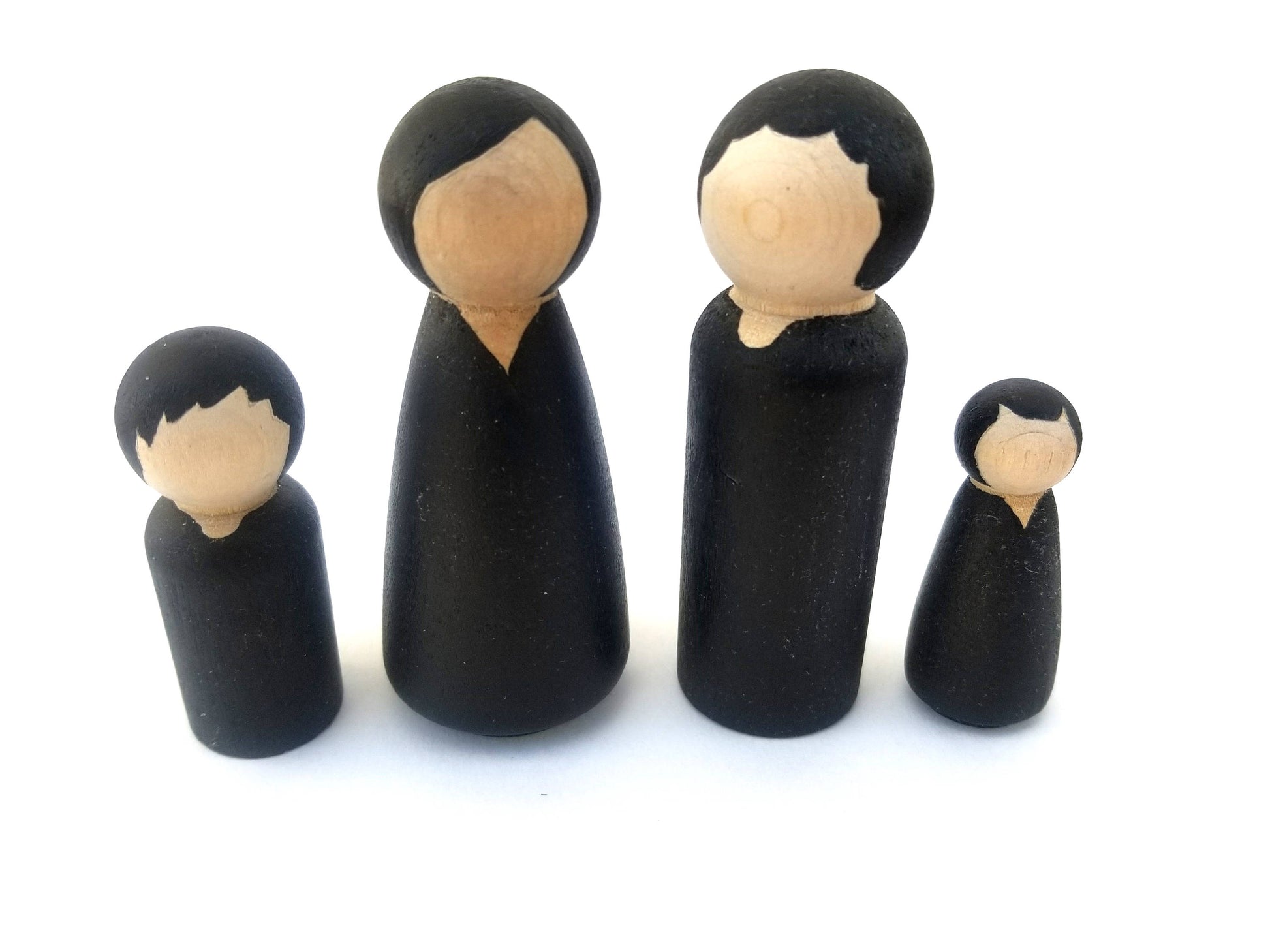 Chalkboard peg dolls - Wonder's Journey