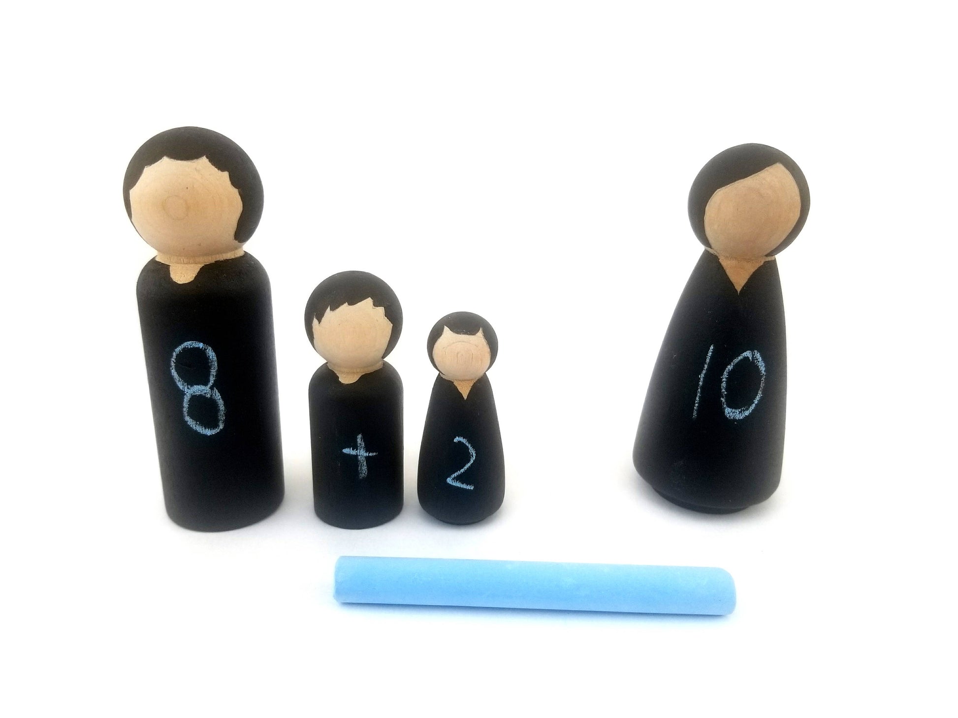 Chalkboard peg dolls - Wonder's Journey