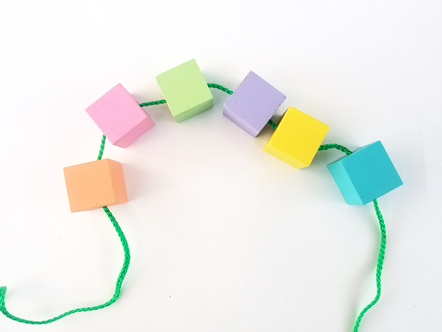 Pastel wooden lacing beads - Wonder's Journey