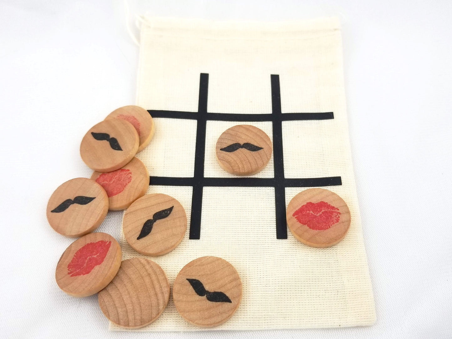 Valentine's Day tic tac toe - Wonder's Journey