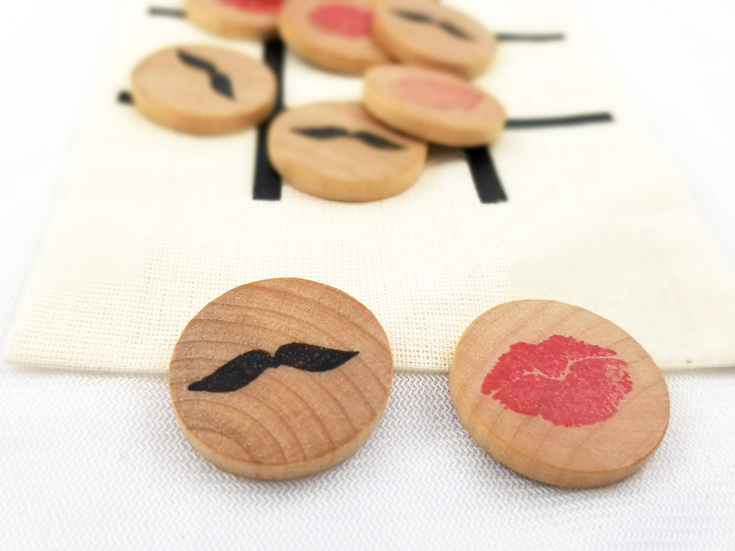 Valentine's Day tic tac toe - Wonder's Journey