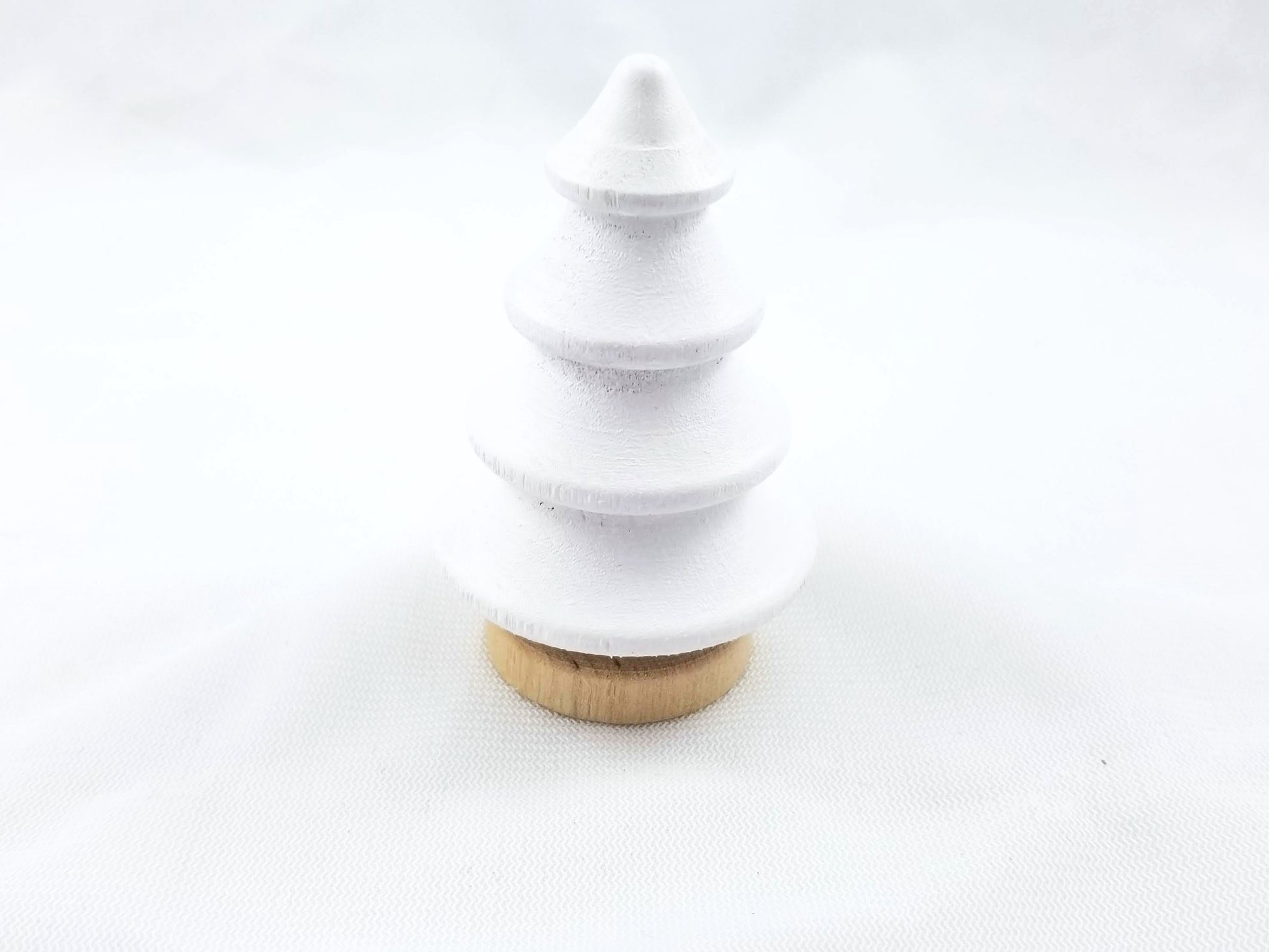 Valentine's Day wooden trees - Wonder's Journey