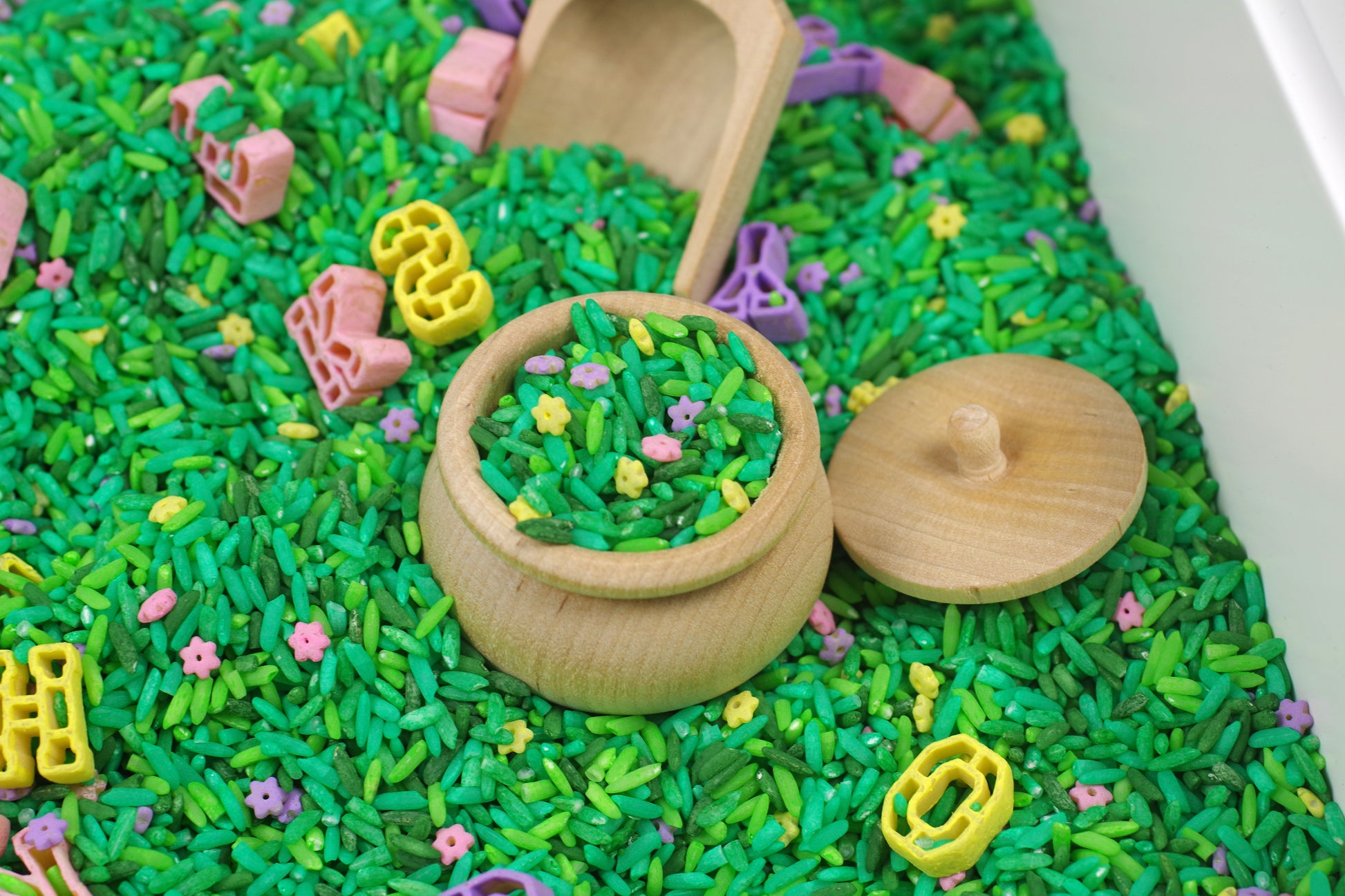 Spring ABC Sensory Bin Filler - Wonder's Journey